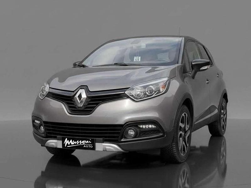 Usata Renault Captur 90 CV (66 kW) 2017 Grigio scuro met SUV