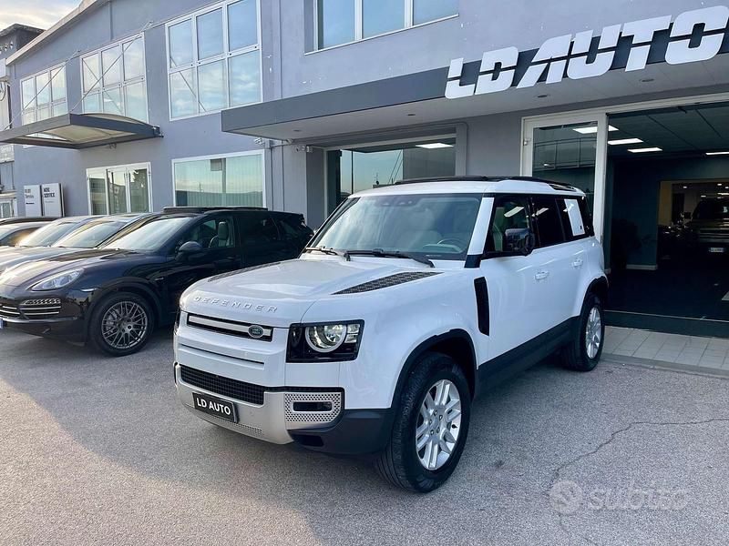 Usata Land Rover Defender HSE 250 CV (183 kW) 2021 Bianco SUV