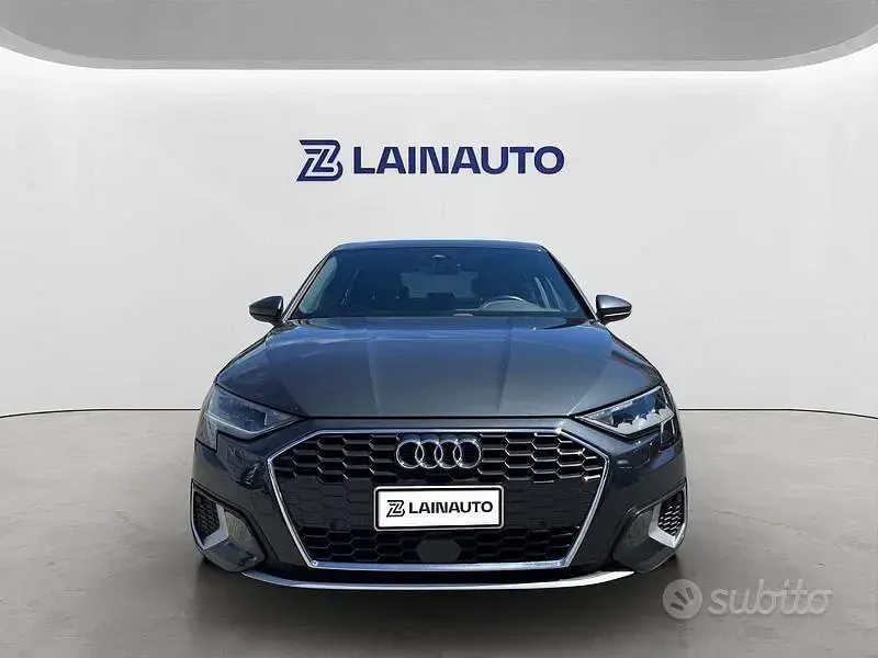 Usata Audi A3 Advanced 150 CV (110 kW) 2022 Grigio Berlina
