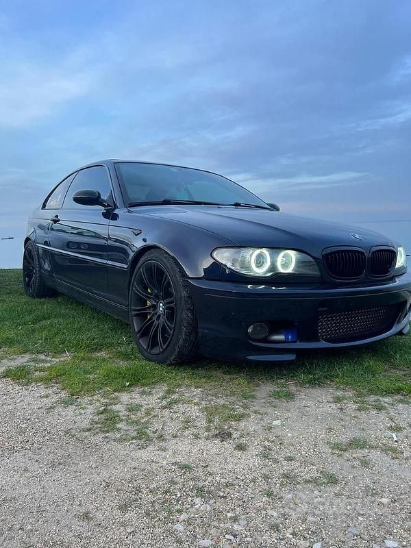 Usata BMW 330 204 CV (150 kW) 2004 Blu Coupé