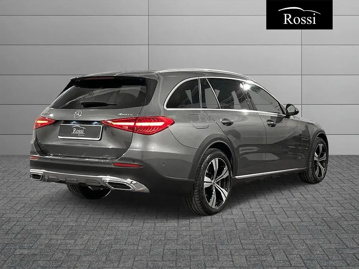 Usata Mercedes 220 Advanced Plus 197 CV (144 kW) 2023 Grigio scuro metallizzato Station wagon