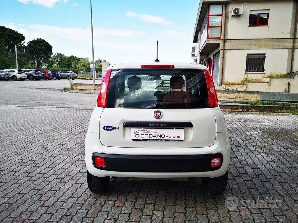 Usata Fiat Panda Easy 84 CV (61 kW) 2020 Bianco Utilitaria