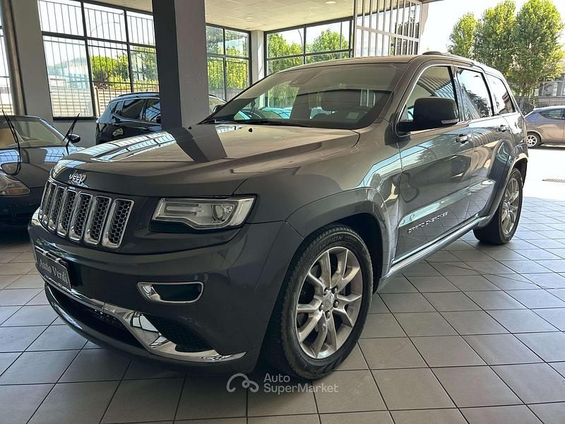 Usata Jeep Grand Cherokee Summit 250 CV (183 kW) 2015 Gray SUV