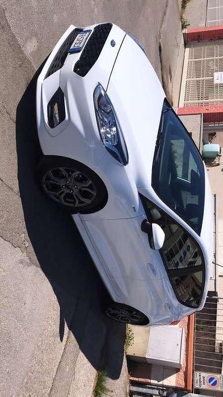 Usata Ford Fiesta ST-Line 125 CV (91 kW) 2018 Bianco Utilitaria