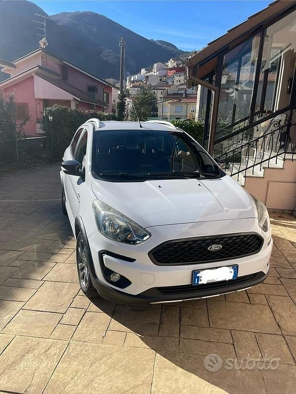 Usata Ford Ka Plus 95 CV (69 kW) 2018 Bianco Utilitaria