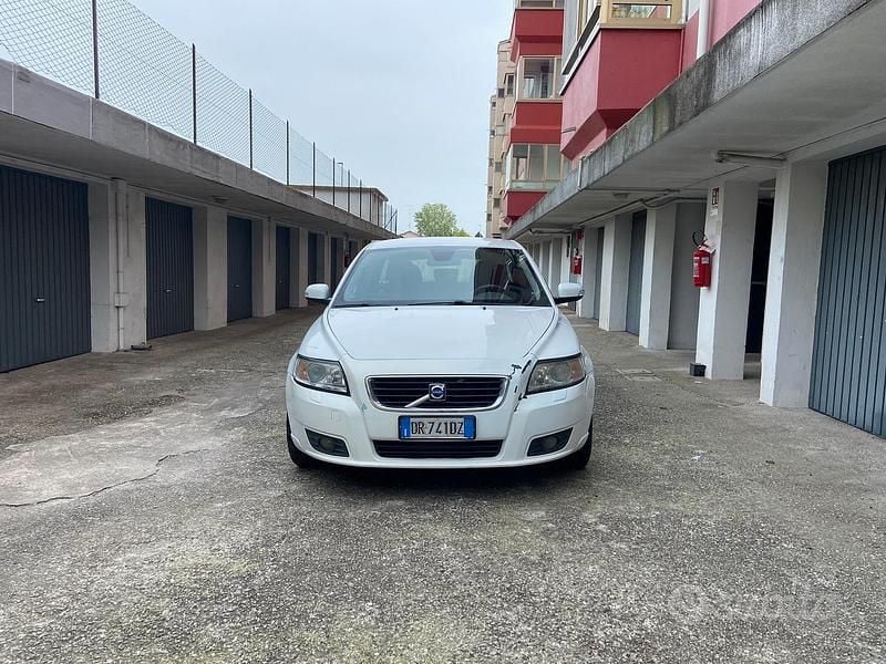 Usata Volvo V50 2008 Bianco Station wagon
