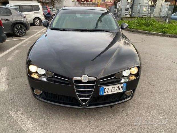 Usato 2009 Alfa Romeo 159 1.9 Diesel 120 CV (2.900 €)