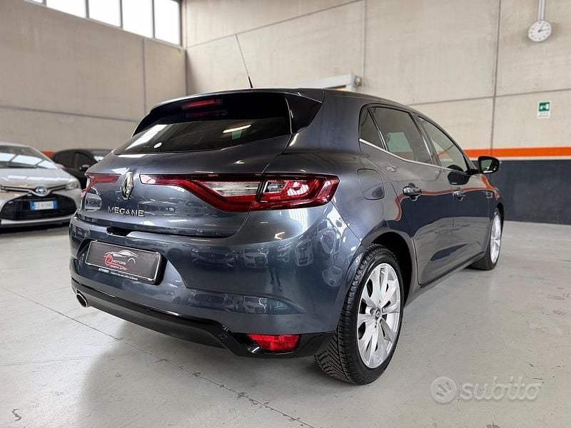 Usata Renault Mégane IV Bose Edition 110 CV (80 kW) 2016 Grigio Berlina