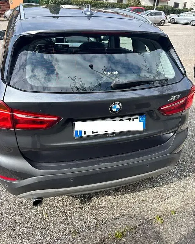 Usata BMW X1 Advantage 150 CV (110 kW) 2016 Grigio SUV