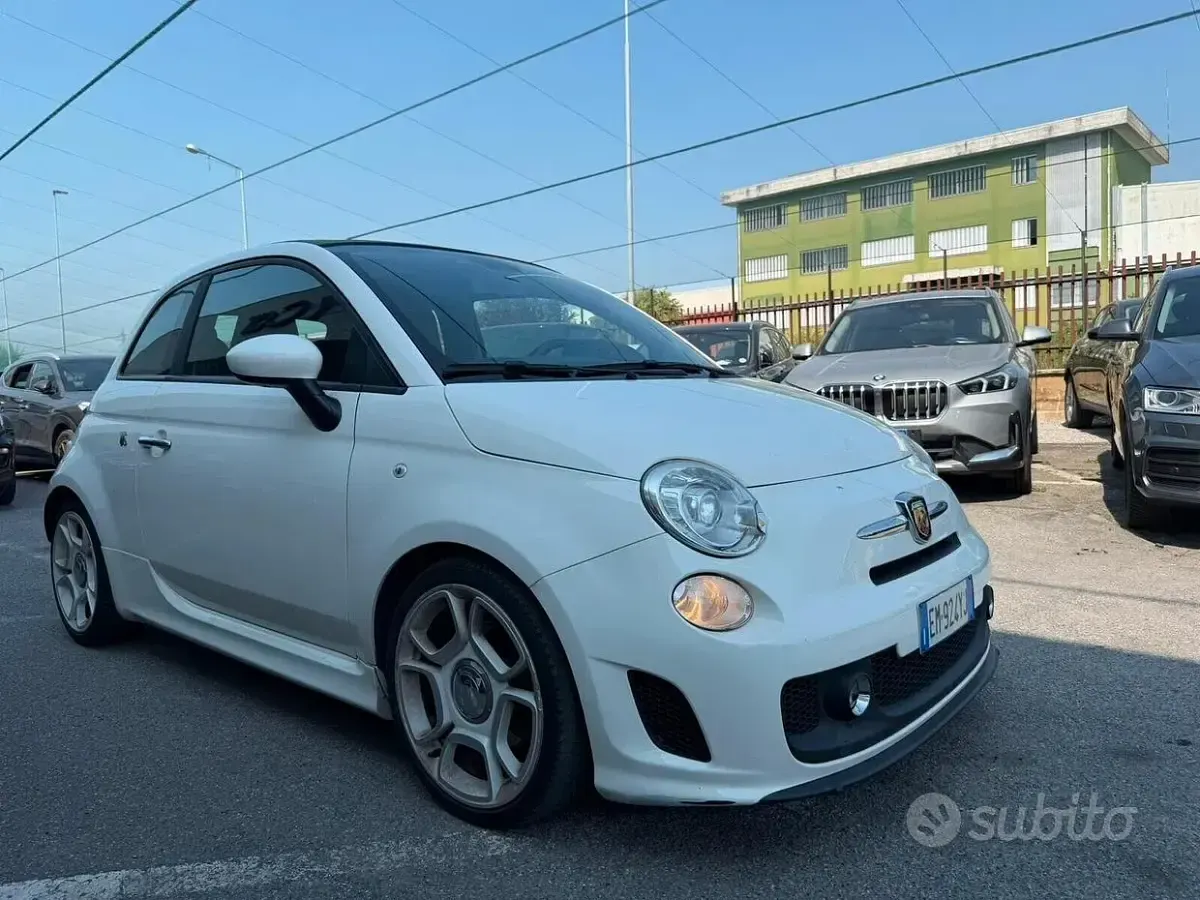 Usata Abarth 500C 140 CV (102 kW) 2012 Bianco Cabrio