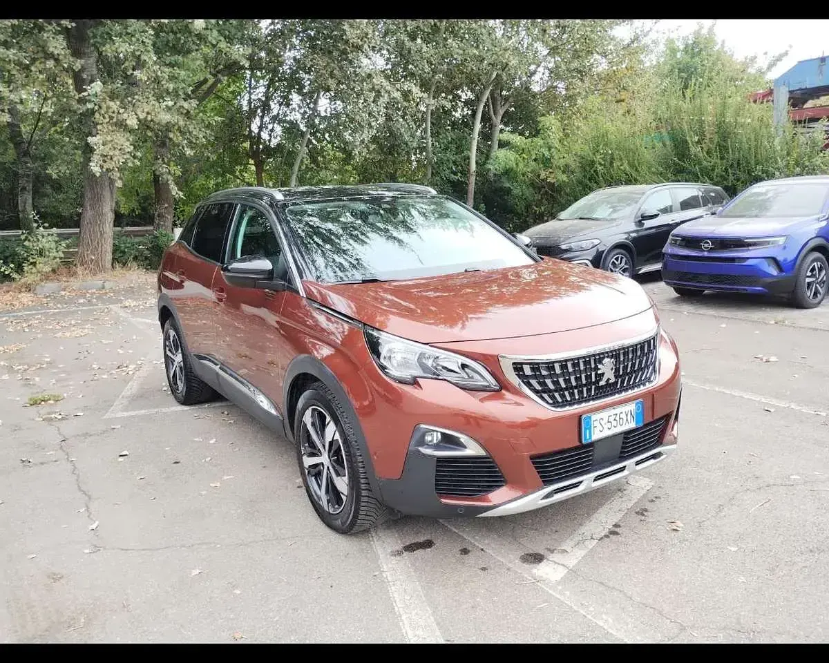 Usata Peugeot 3008 Allure 131 CV (96 kW) 2018 Bronzo SUV