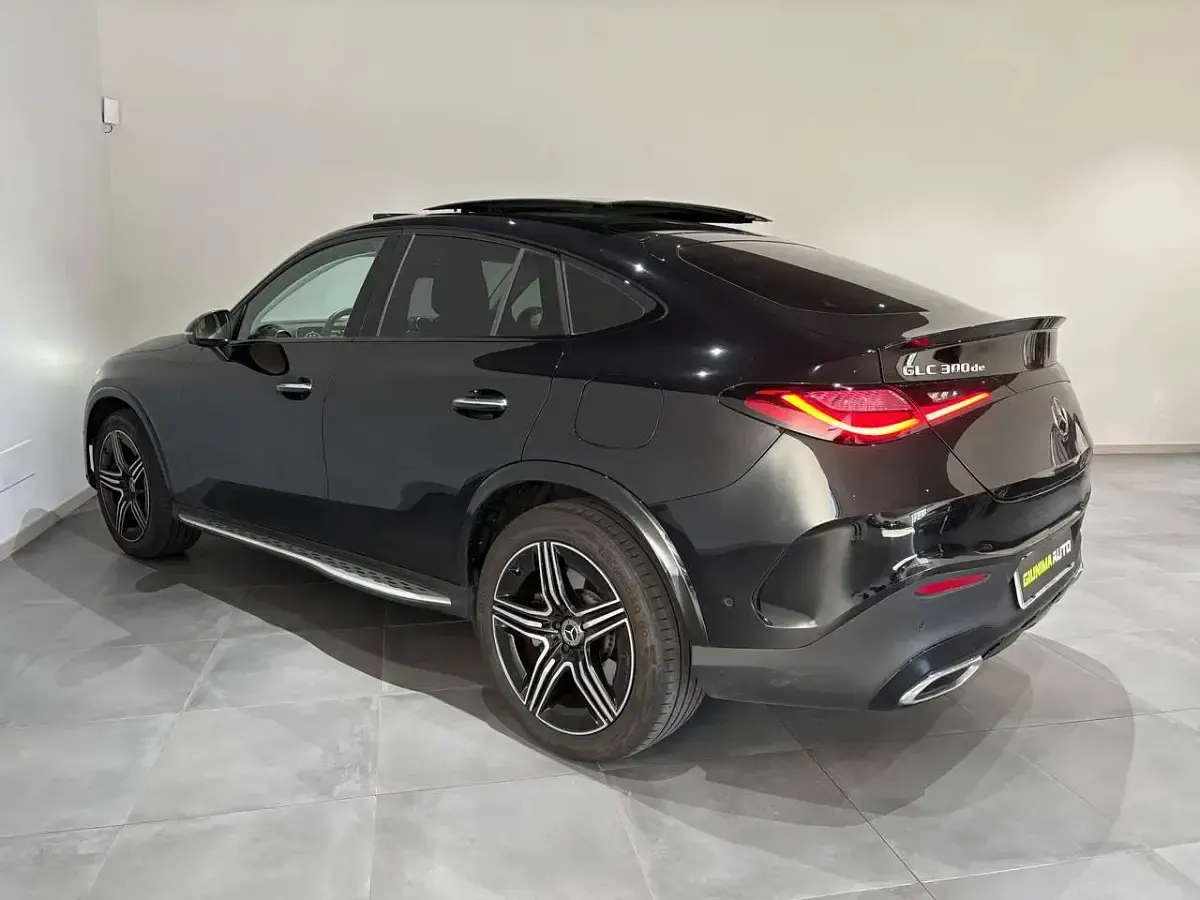 Usata Mercedes GLC300 AMG Line Premium 197 CV (144 kW) 2024 Nero SUV