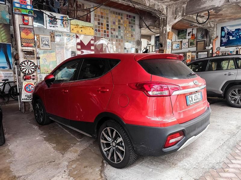 Usata EVO Evo 4 106 CV (77 kW) 2023 Rosso SUV