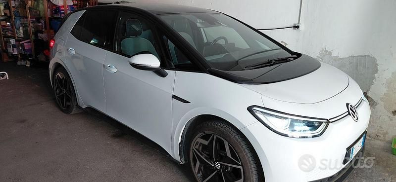 Usata VW ID.3 Pro 77 kW (105 CV) 2021 Bianco Utilitaria