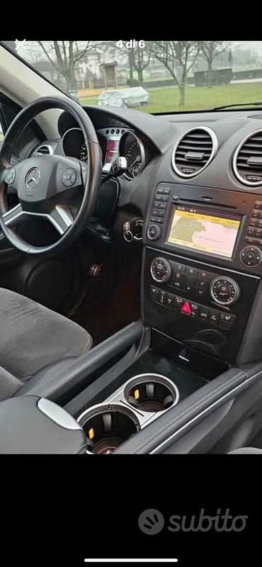 Usata Mercedes ML350 2011 Grigio SUV