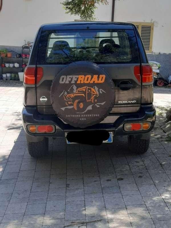 Nero Usata 2003 Nissan Terrano SUV | 7500 € (Buon prezzo) - Immagine 1/4