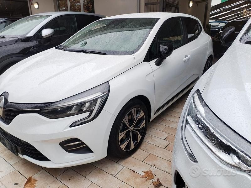 Usata Renault Clio V Intens 140 CV (102 kW) 2022 Bianco Berlina