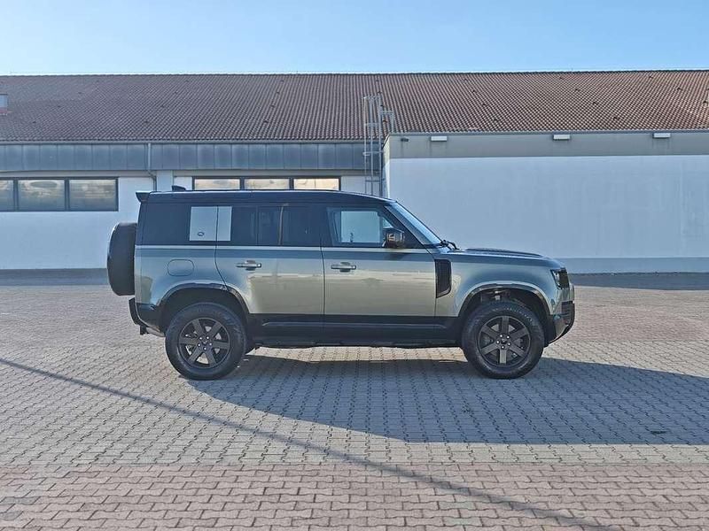 Usata Land Rover Defender Dynamic 200 CV (147 kW) 2021 Verde SUV