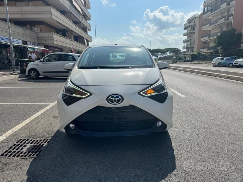 Bianco Usata 2019 Toyota Aygo X-play Utilitaria | 9900 € (Ottimo prezzo) - Immagine 1/4
