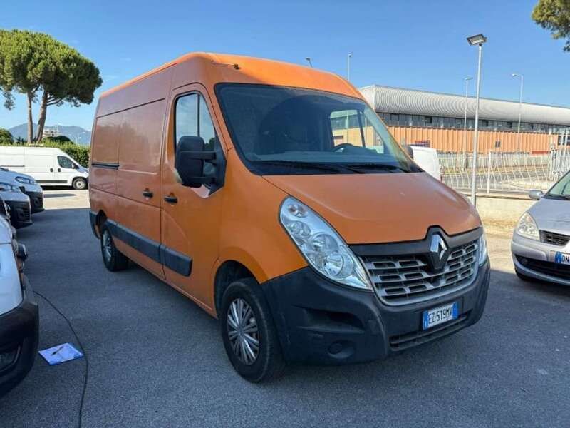 Occasion Renault Master 110 ch (80 kW) 2015 Orange Van