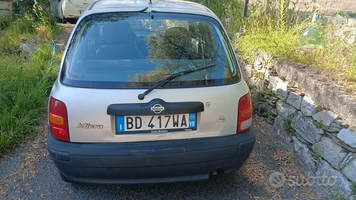 Usata Nissan Micra 54 CV (39 kW) 1999 Grigio Utilitaria
