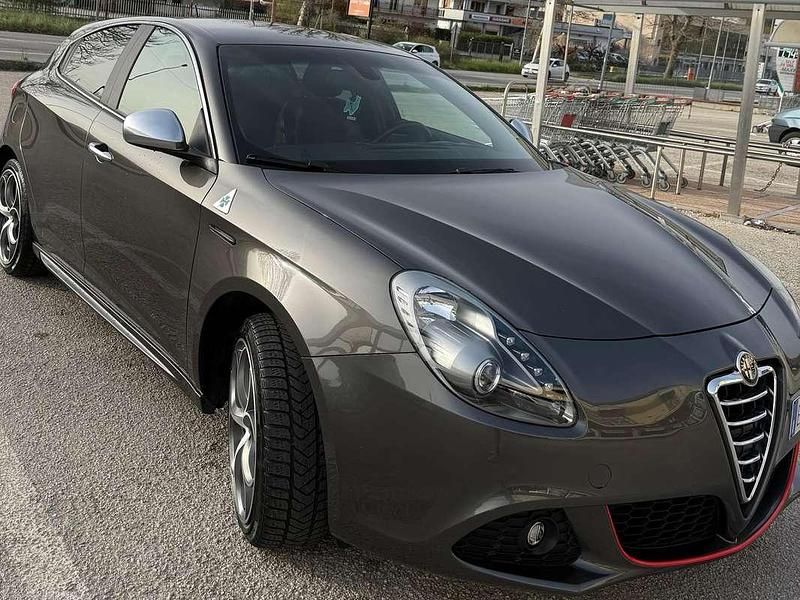 Usata Alfa Romeo Giulietta Distinctive 140 CV (102 kW) 2011 Utilitaria