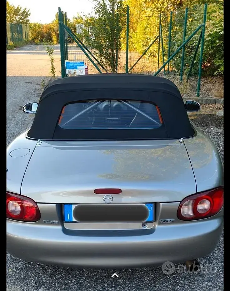 Usata Mazda MX5 110 CV (80 kW) 2001 Cabrio