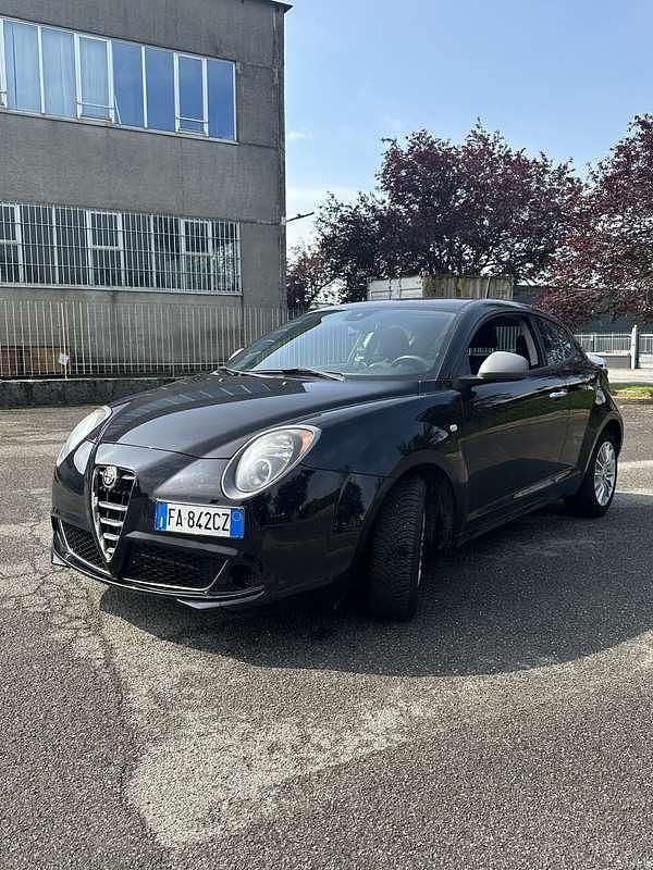 Usata Alfa Romeo MiTo Impression 70 CV (51 kW) 2015 Nero Utilitaria
