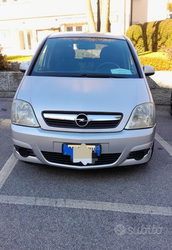 Grigio Usata 2008 Opel Meriva Monovolume | 3500 € (Molto cara) - Immagine 1/4