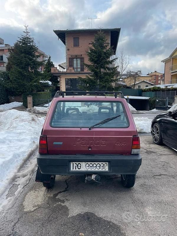Usata Fiat Panda 4x4 50 CV (36 kW) 1993 Rosso Utilitaria