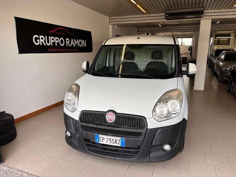 Usata Fiat Doblò 120 CV (88 kW) 2013 Bianco Monovolume