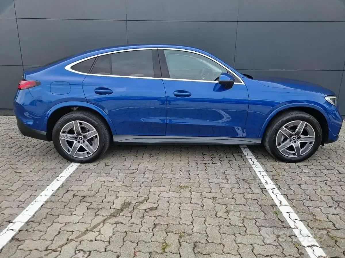 Usata Mercedes GLC300de AMG Line Premium 197 CV (144 kW) 2024 Bluazzurro Coupé