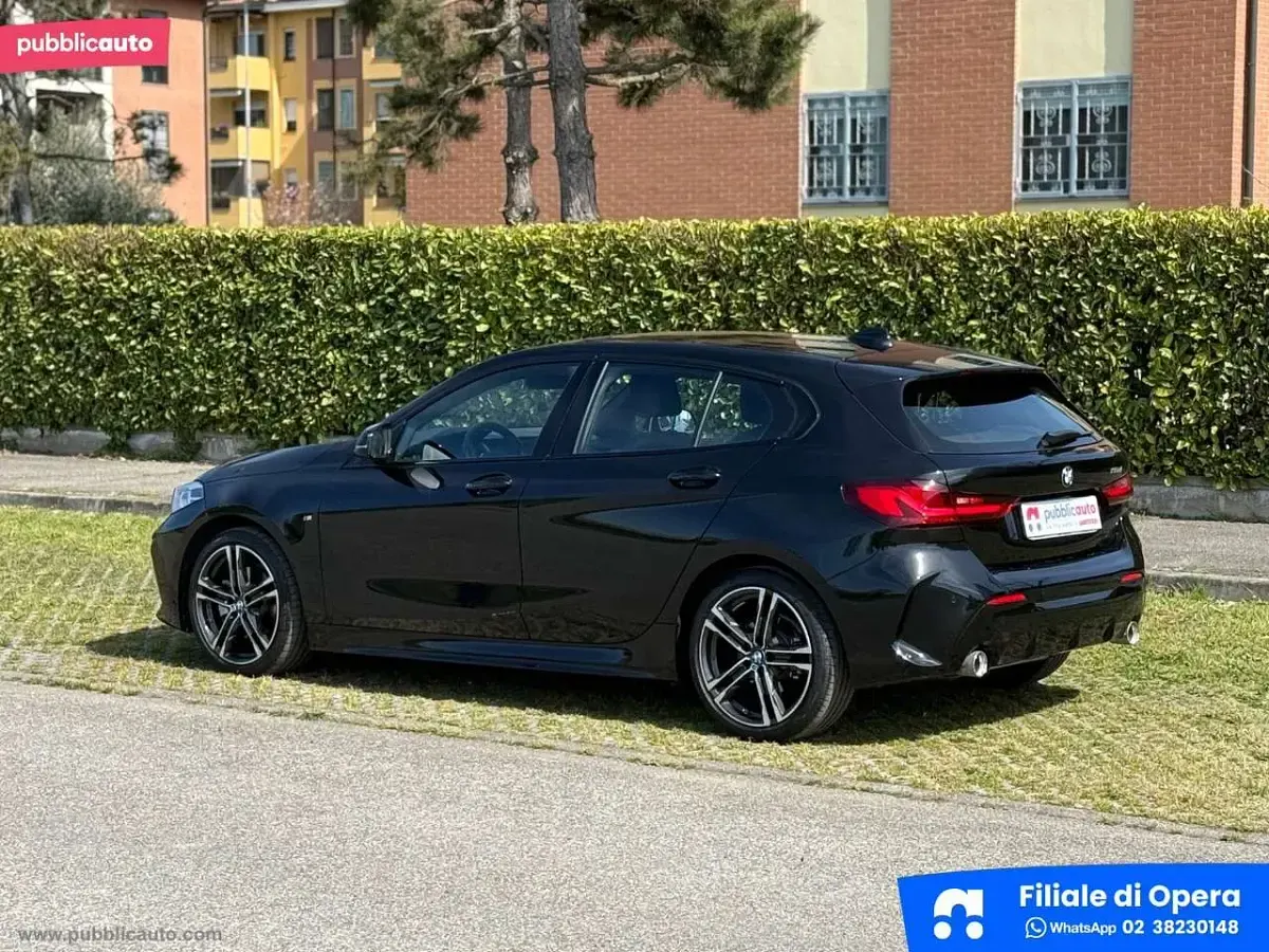 Usado BMW 118 M Sport 150 HP (110 kW) 2024 Preto Citadino