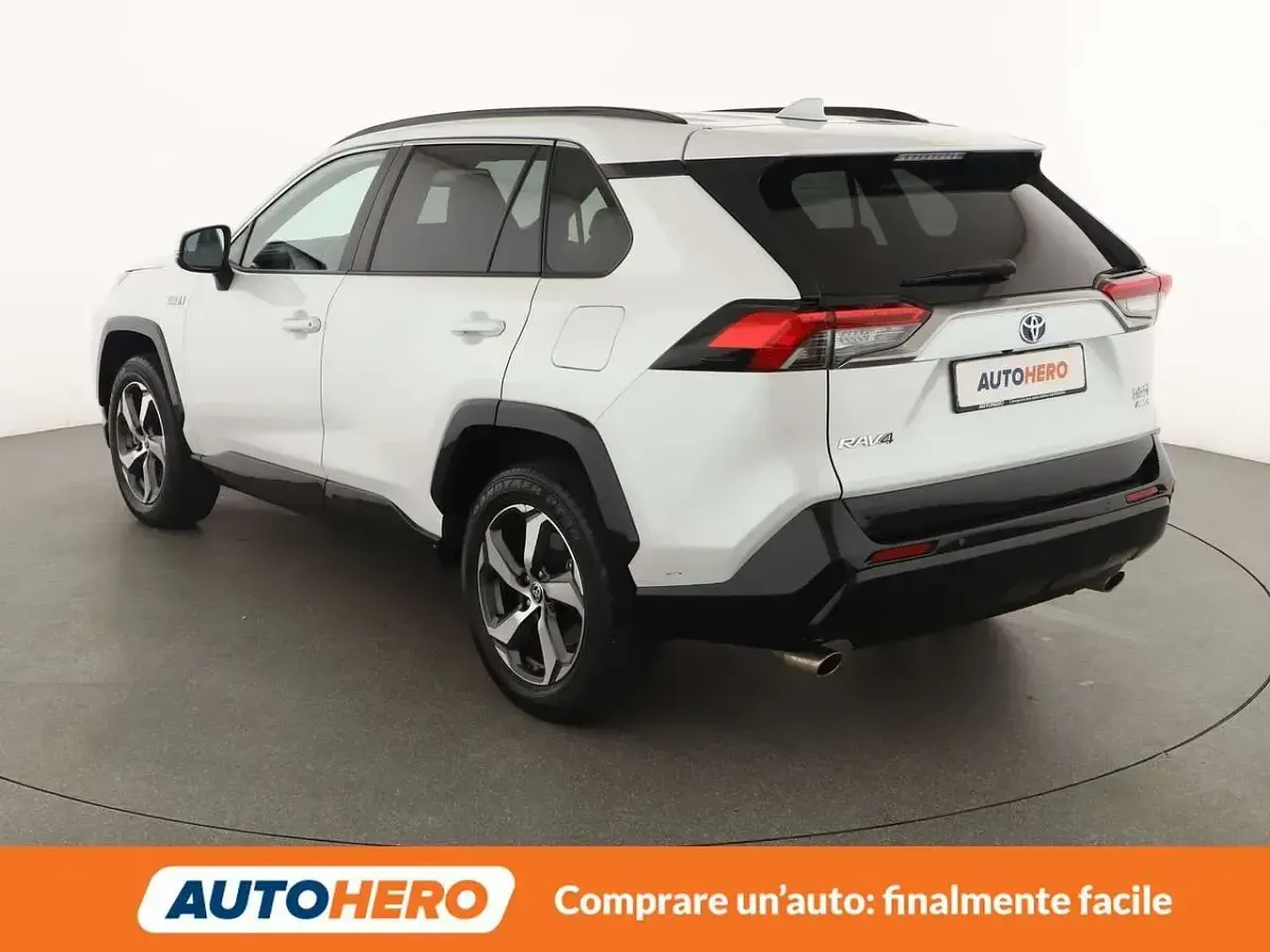 Usata Toyota RAV4 Hybrid 185 CV (136 kW) 2023 Bianco SUV
