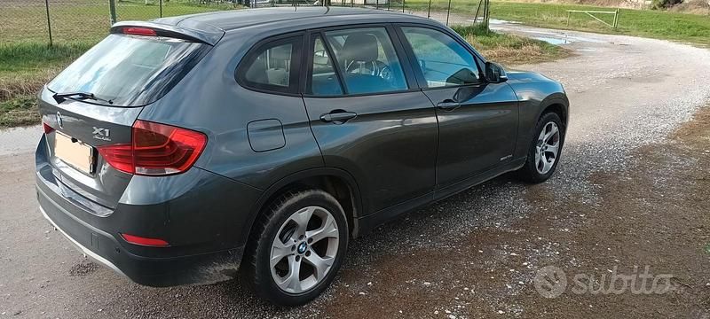 Usata BMW X1 143 CV (105 kW) 2015 Grigio SUV