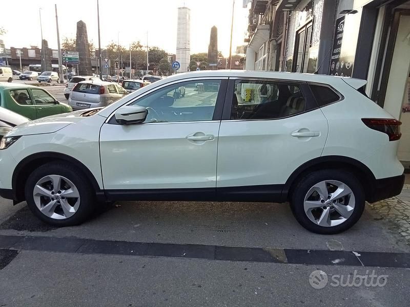 Usata Nissan Qashqai 160 CV (117 kW) 2019 Bianco SUV