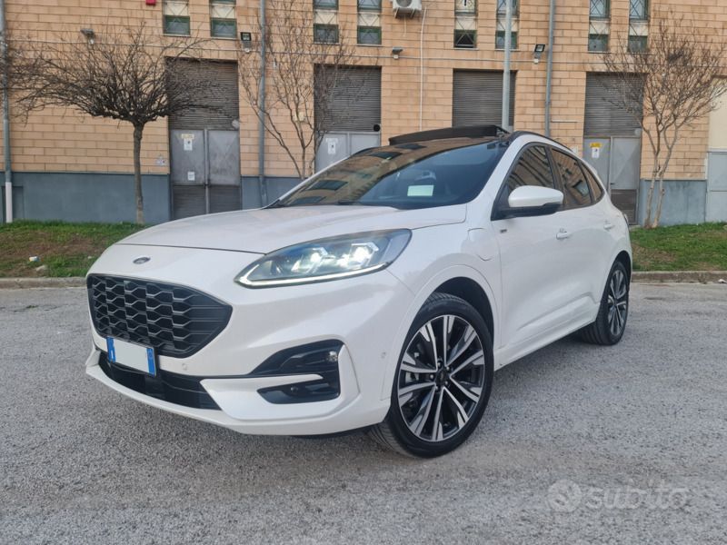 Usata Ford Kuga ST-Line X 152 CV (111 kW) 2021 Bianco SUV