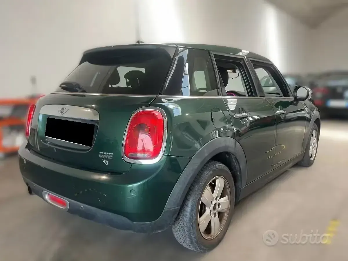 Usata Mini ONE Hype 102 CV (75 kW) 2015 Verde Utilitaria