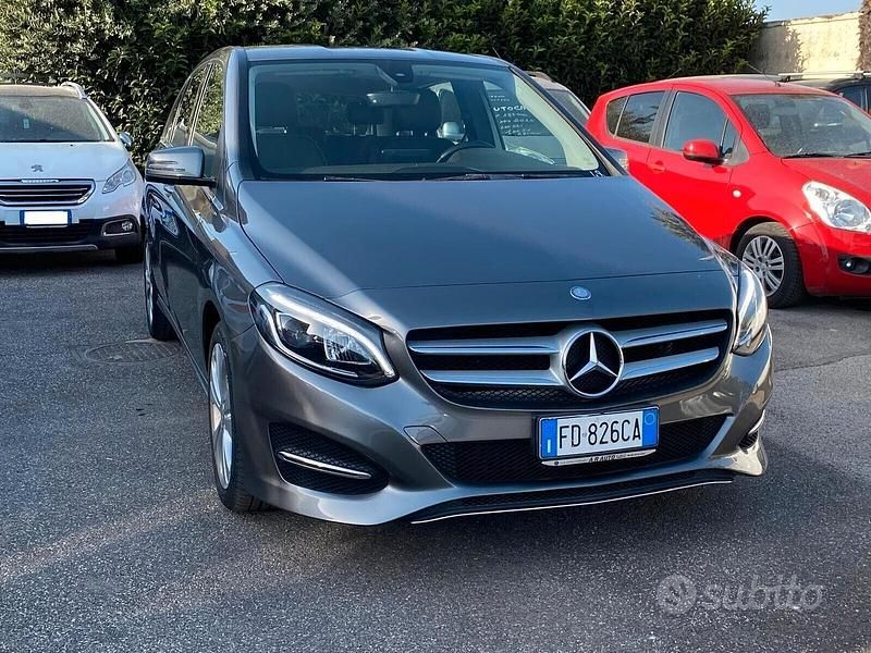 Usata Mercedes B180 Executive 108 CV (79 kW) 2016 Grigio Monovolume