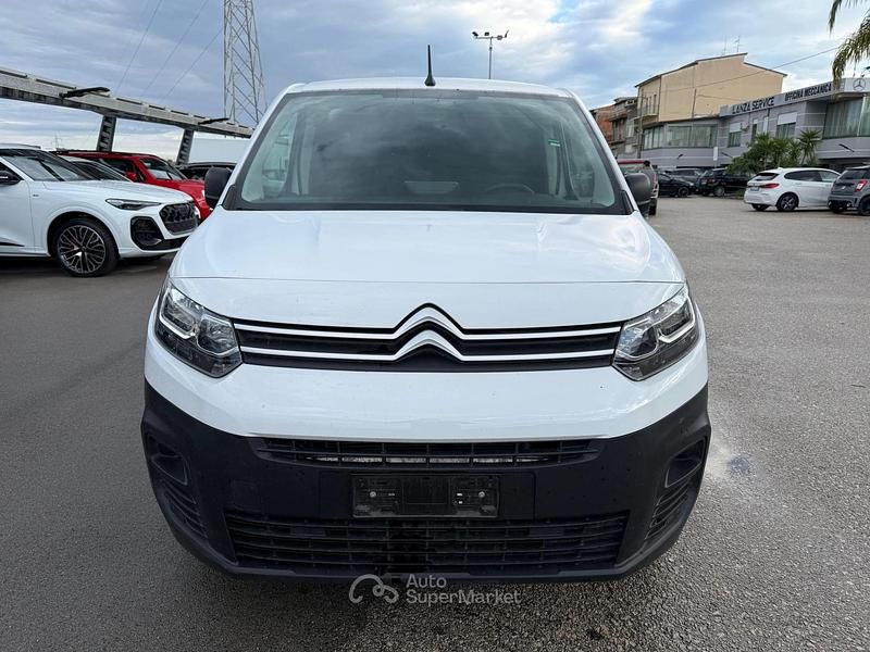 Usata Citroën Berlingo 102 CV (75 kW) 2024 Bianco Monovolume
