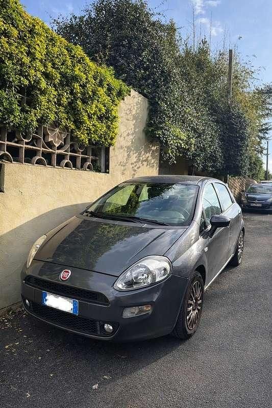 Usata Fiat Punto Street 69 CV (50 kW) 2016 Nero Utilitaria