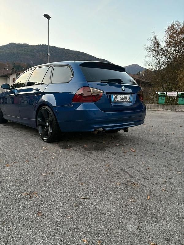 Usata BMW 320 Efficient Dynamics 210 CV (154 kW) 2007 Blu/azzurro Berlina