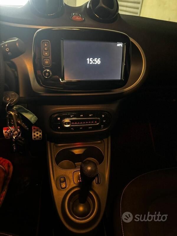 Usata Smart ForFour 61 CV (44 kW) 2019 Nero Utilitaria