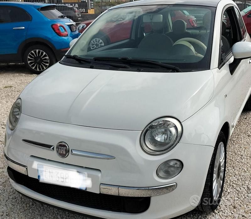 Usata Fiat 500 Lounge 69 CV (50 kW) 2012 Bianco Utilitaria