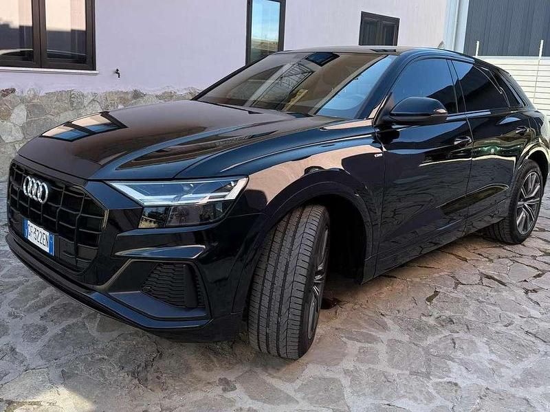 Nero Usata 2021 Audi Q8 SUV | 52.000 € (Super prezzo) - Immagine 1/4