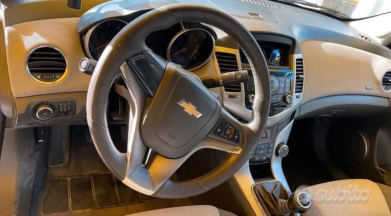 Usata Chevrolet Cruze 2009 Blu Utilitaria