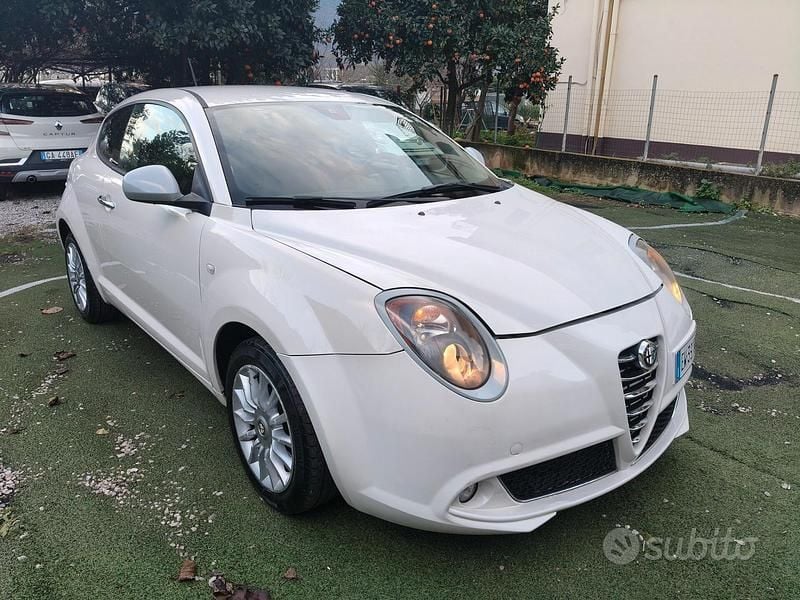 Usata Alfa Romeo MiTo 69 CV (50 kW) 2014 Bianco Utilitaria