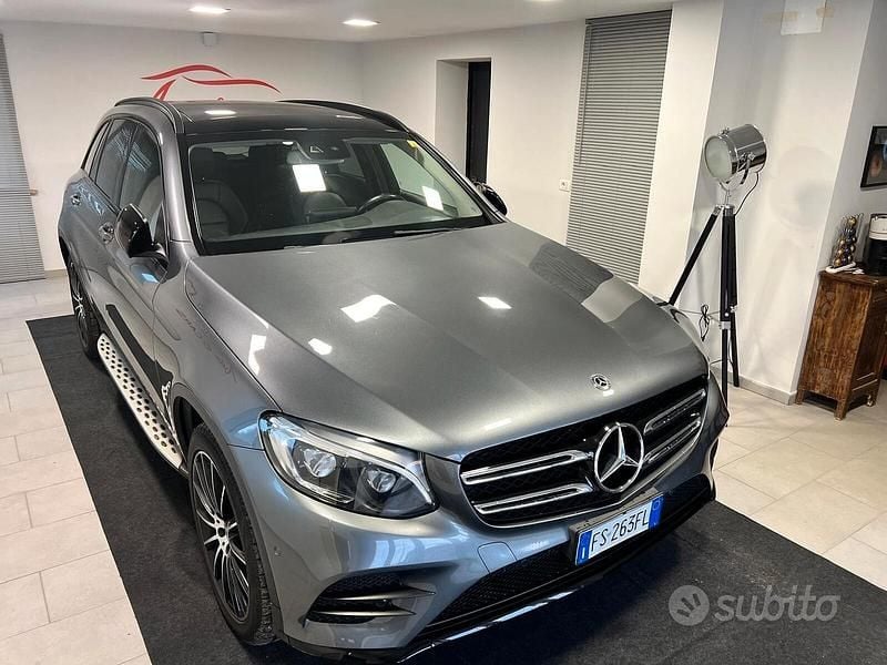 Usata Mercedes GLC250 Edition 204 CV (150 kW) 2018 Grigio SUV