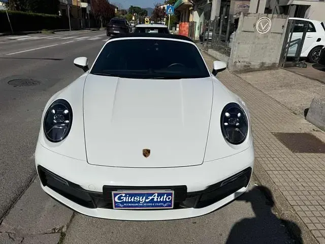 Usata Porsche 911 Carrera Cabriolet 385 CV (283 kW) 2023 Bianco Cabrio