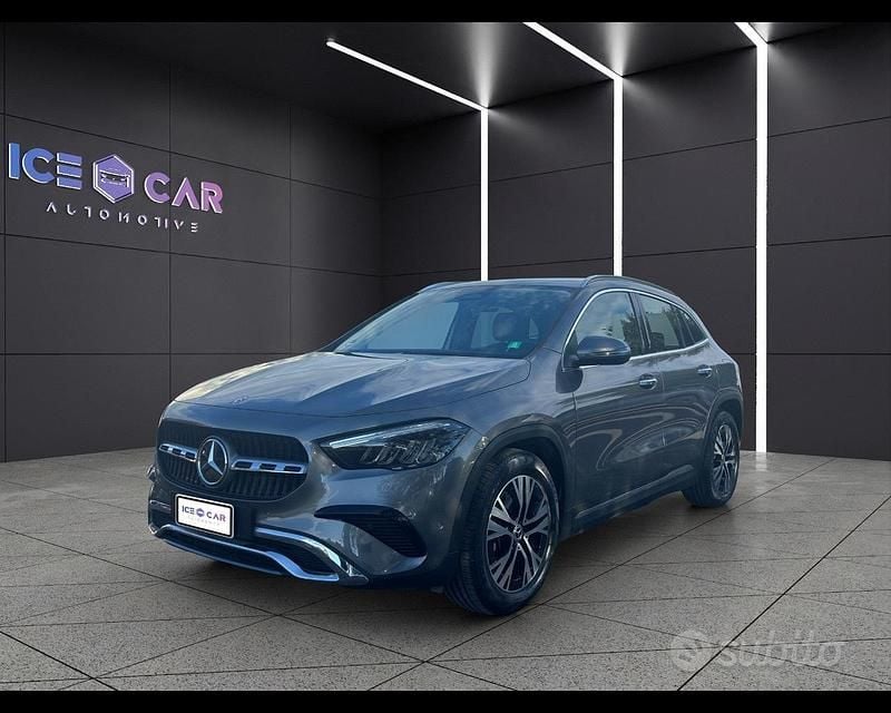 Usata Mercedes GLA180 Advanced 136 CV (100 kW) 2024 Grigio SUV